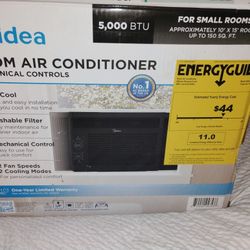 MIDEA ROOM AIR CONDITIONER (mechanical Controls) 5,000 BTU FOR SMALL ROOMS APPROXIMATELY 10'X 15'ROOM UP TO 150 SQ FT