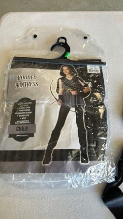 Hooded hunter