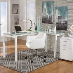 Ashley Furniture 61” Baraga Modular White Desk And File