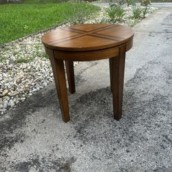 Side/End Table