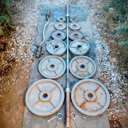 245lbs Olympic Weights+ 7ft Barbell+ Curl Bar