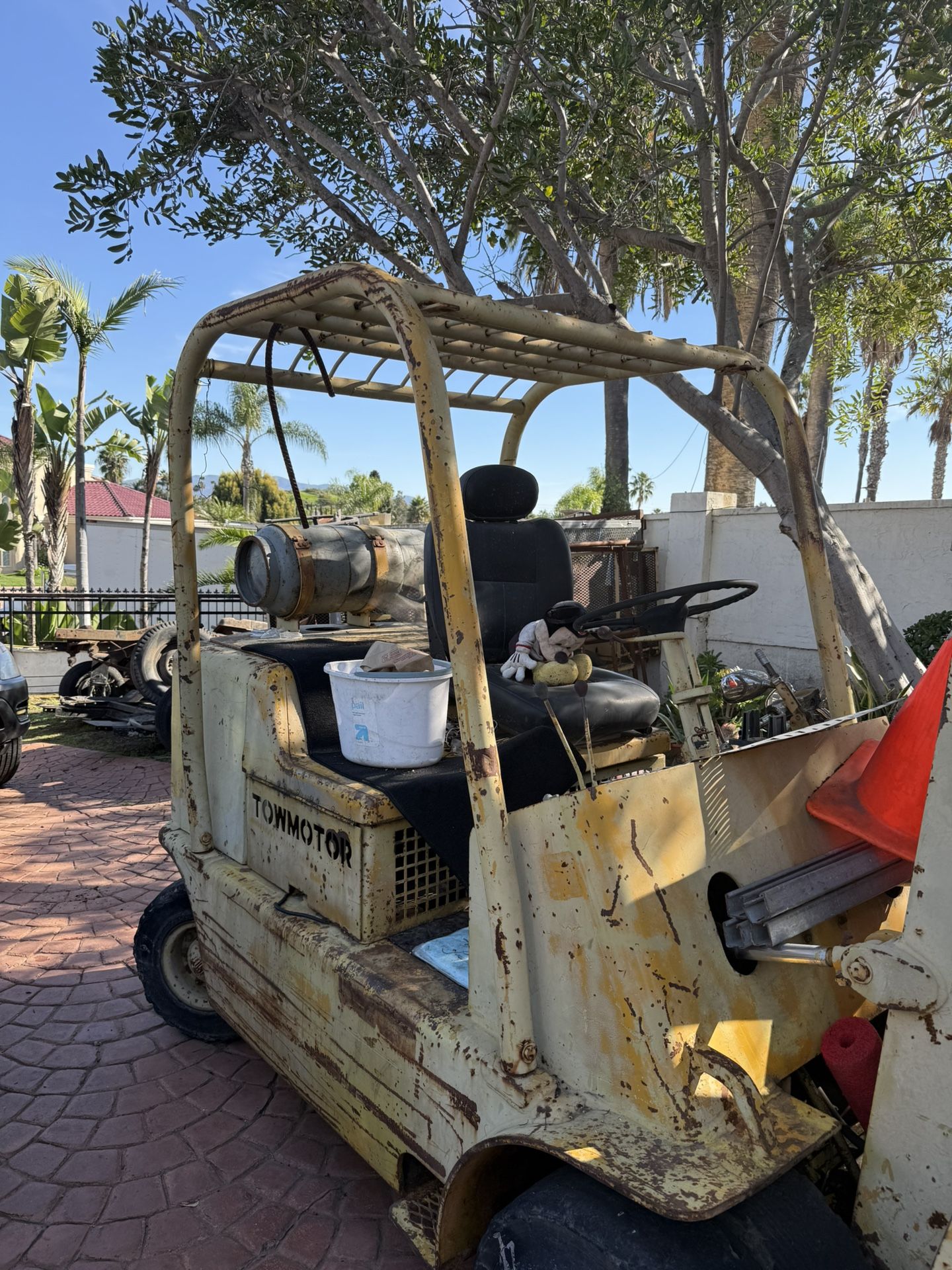 Torw Motor Tow Motor Forklift (needs work) for Sale in Bonita, CA - OfferUp