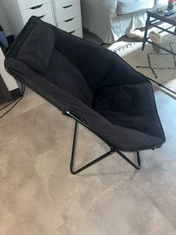 Lounge chairs x3