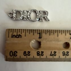 New Dior Pendant 