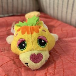 CUTETITOS Taste Budditos Waffle 5"  Beanbag Plush Toy by Basic Fun 2021