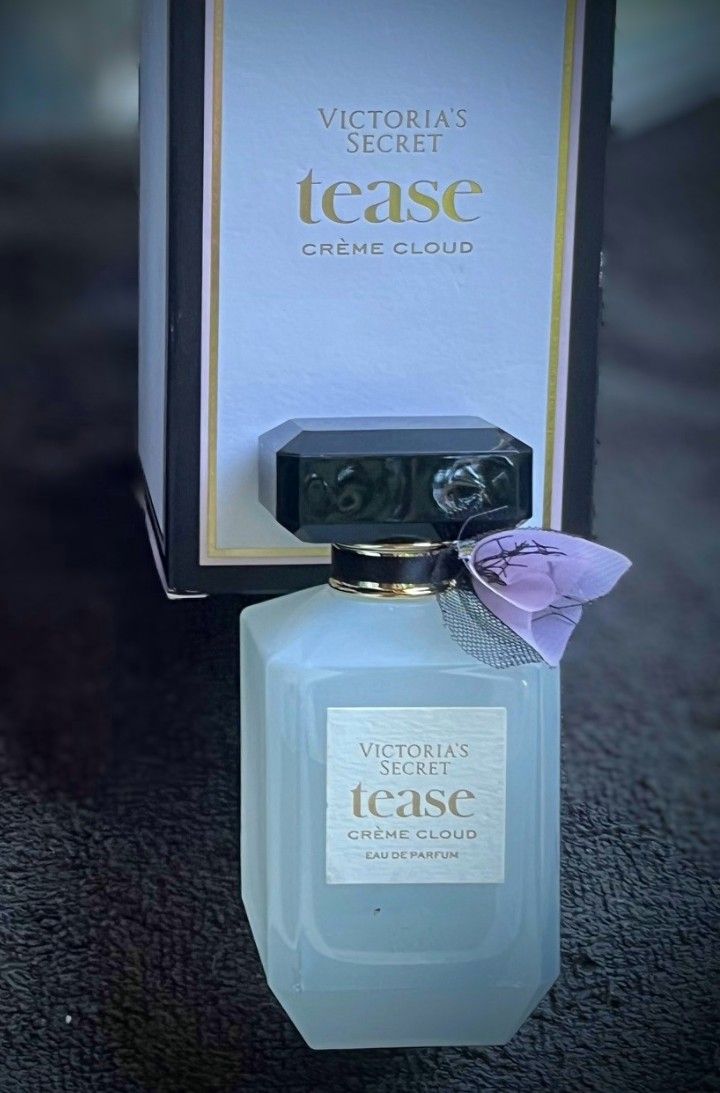 Victoria Secret Crème Cloud Perfume