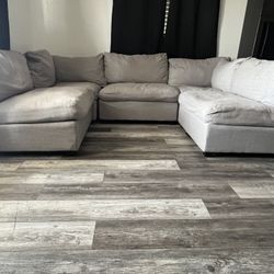 Sectional Couch Free Delivery 