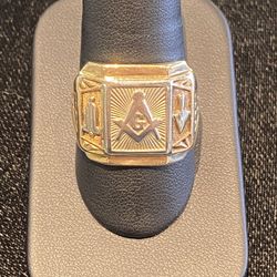 Freemason 10kt Gold Ring 