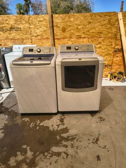 Maytag bravo Washer and dryer gas