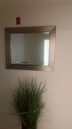 Accent mirror