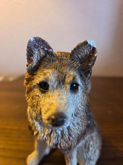 Wolf Pup Figurine / Statue