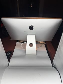 APPLE 24 Inch wide screen A1267 