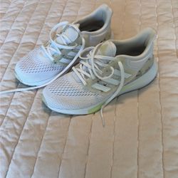 Adidas Bounce Running Shoes 