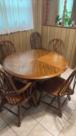 Oak pedestal dining table