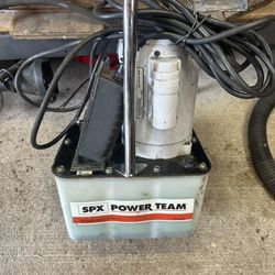 Hydraulic Pump and Hose