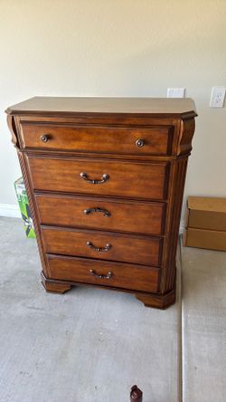 Brown Vertical dresser