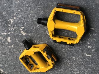 Bike pedals got for my cruiser bike went with a different color never even installed