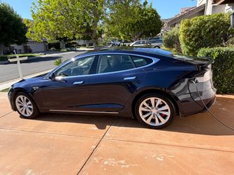 Tesla Model S P85D