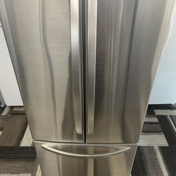 Like New Lg Stainless French Door Refrigerator 📍available At roseville Appliances 