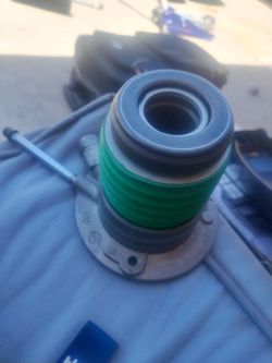 Slave cylinder