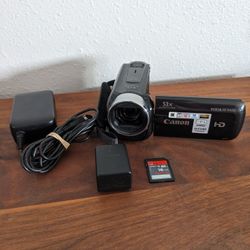 Canon Vixia HF R400 Bundle