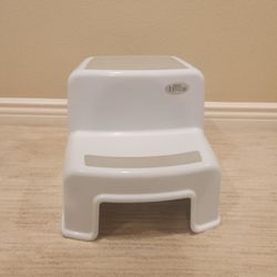 Dual Height 2 Step Stool (White & Gray)