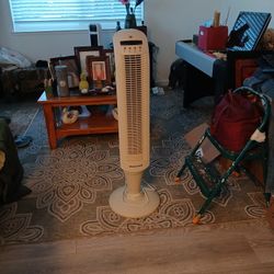 Honeywell Rotating Tower Fan 