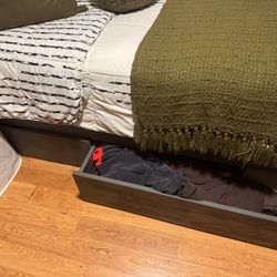Twin Size Bed 