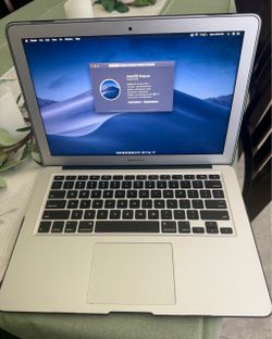 MacBook Air (13-inch 2017)