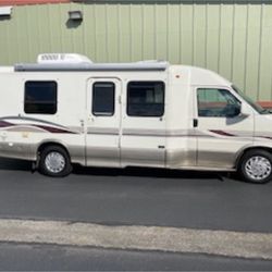 2001 Winnebago Rialta