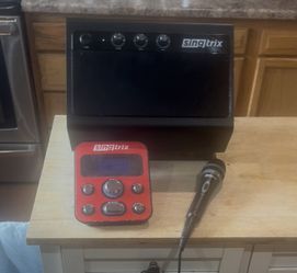 Singtrix Karaoke System Like New