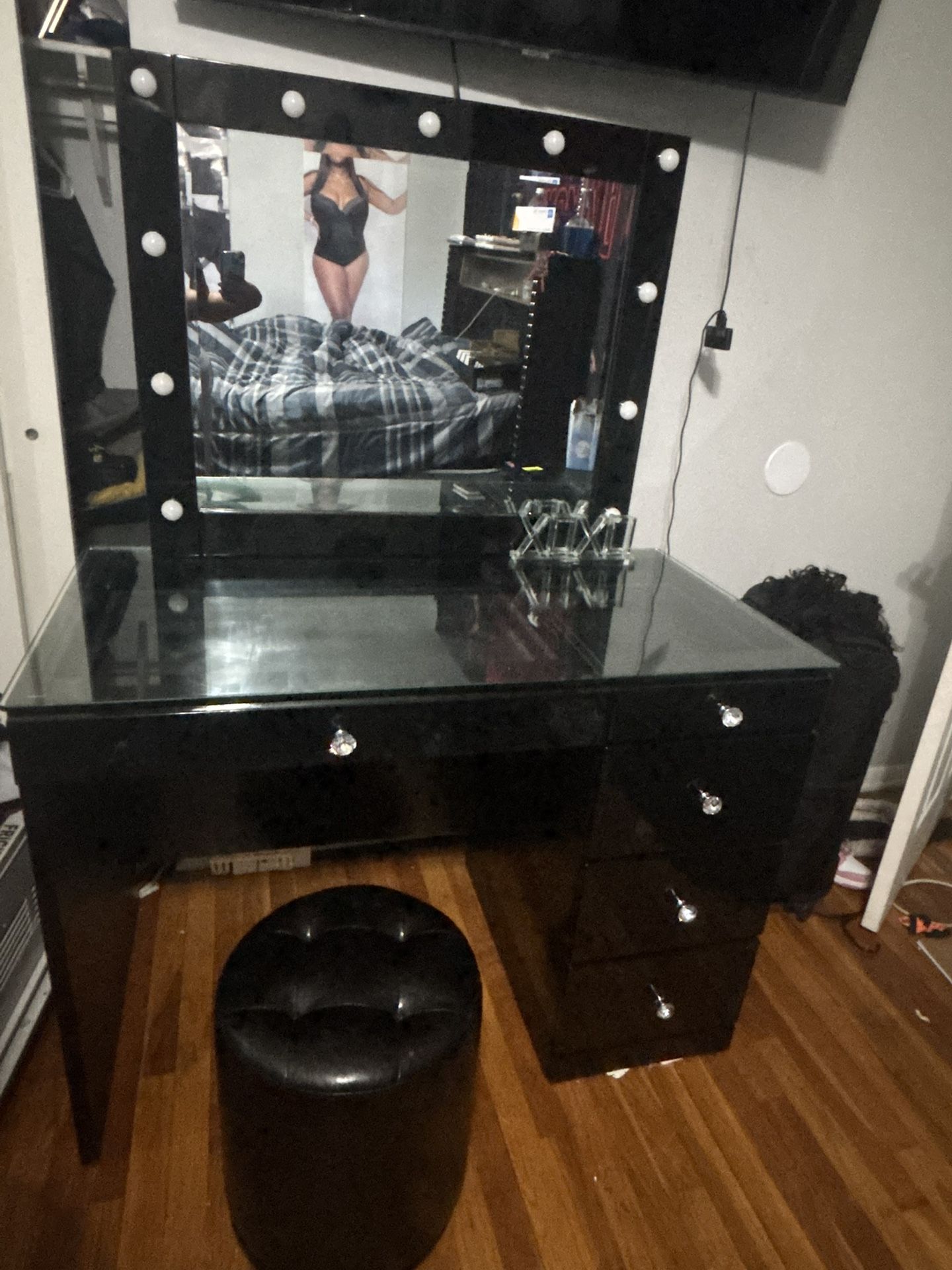Vanity Set