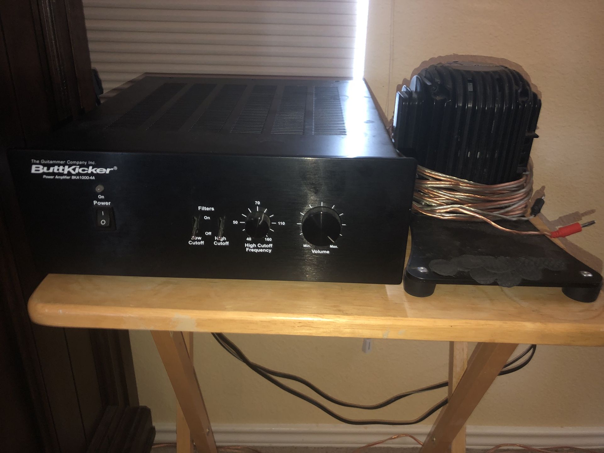 BUTTKICKER BKA1000 4A POWER AMPLIFIER LOW FREQUENCY WITH LFE SHAKER