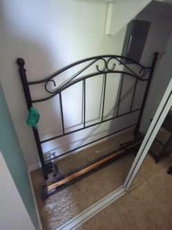 Full bed frame