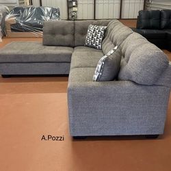 AP🎉 2 Piece Sectional Couch With Chaise// Financing & Delivery Available 