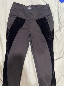 Athletic Works Women’s High-Waisted Performance Leggings Size Large (12–14)