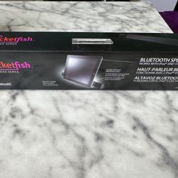 New Rocketfish Bluetooth Speaker Apple iPad Tablets Smartphones RF-TRSPIPAD