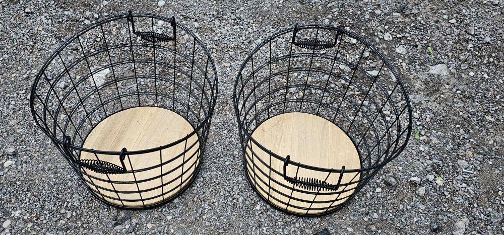 Baskets 