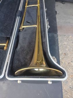 HOLTON TROMBONE