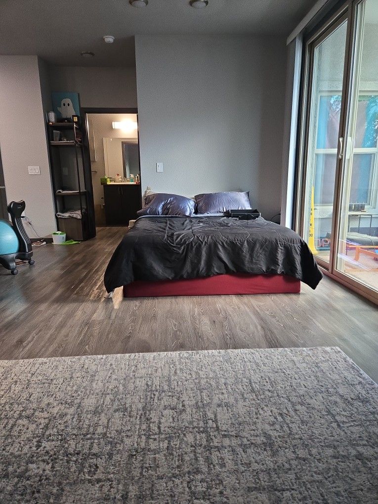 Queen Bed And Box Spring