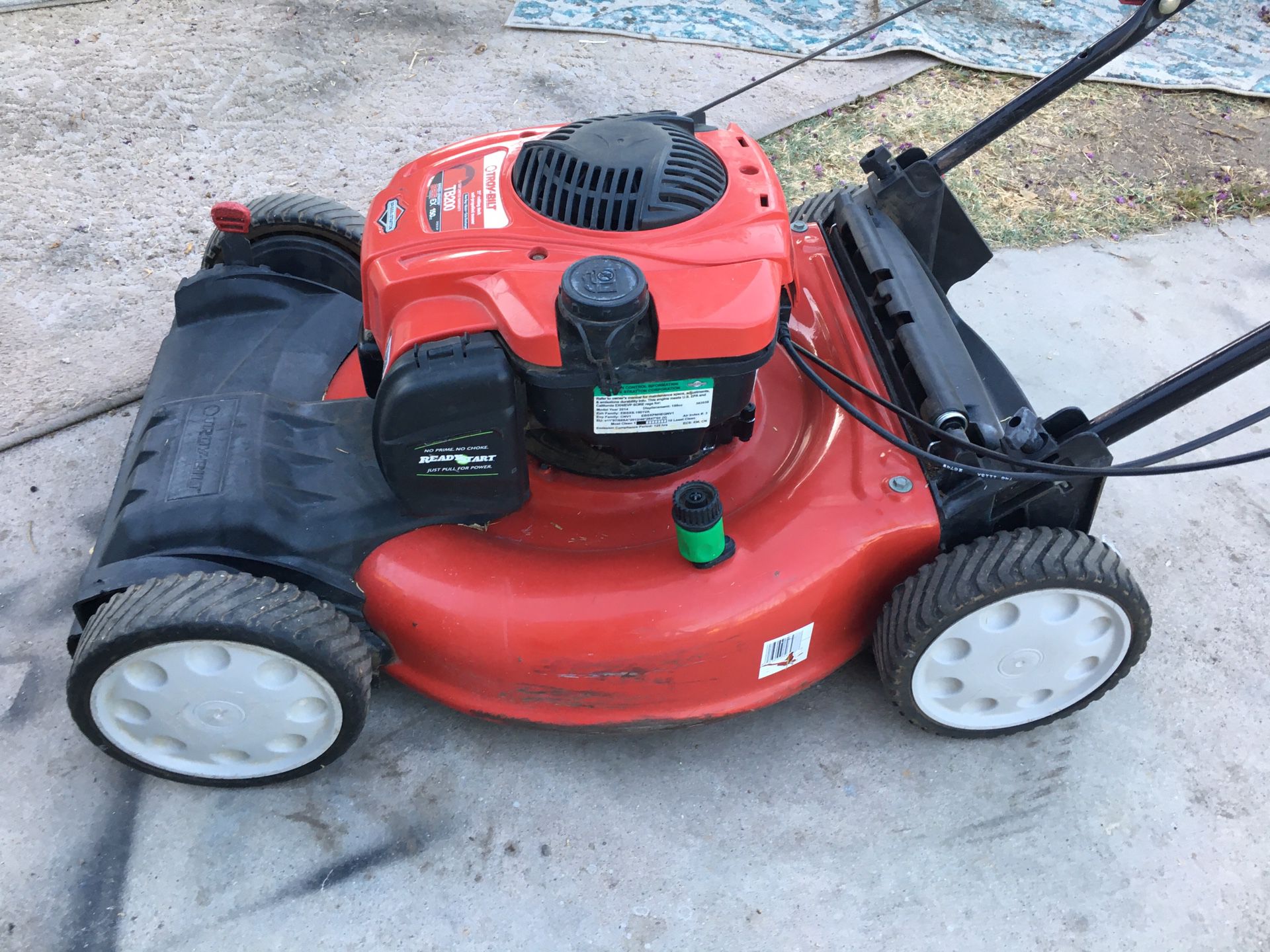 Troy-Bilt TB200 150-cc 21-in Self-propelled Gas Lawn Mower with Briggs & Stratton Engine no bag works great