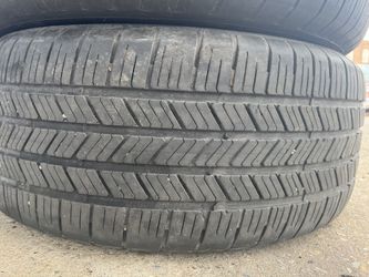255/50/19 Good Year Rft 2 Tires
