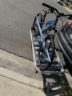 Tow hitch rack cargo plus 4 bike rack