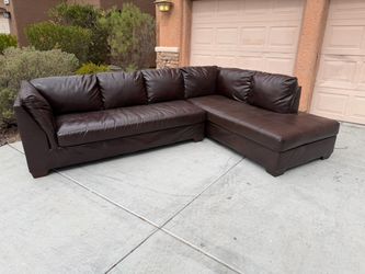 Premium DuraBlend Leather Sectional Sofa with Right-Facing Chaise