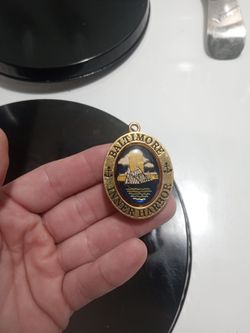 Vintage Baltimore Inner harbor spinning keychain