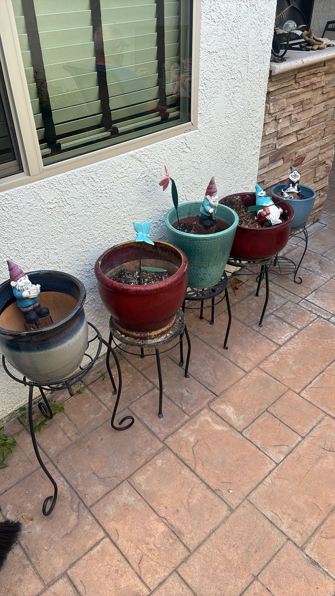 Flower Pots With Stands