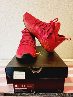 Jordan SIZE 4 YOUTH(KID SIZE) Shoes