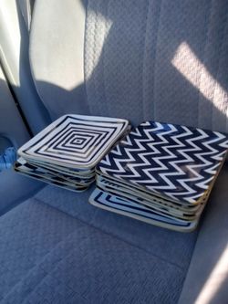 Set of 12 plates