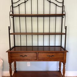 Beautiful Kitchen Hutch, Table (round) With Four May Hung Chairs. 