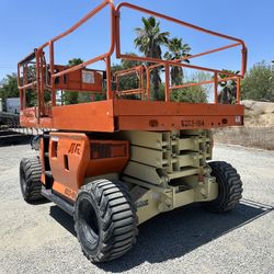 Jlg Scissor Lift 3394 RT 4x4 Rough Terrain 